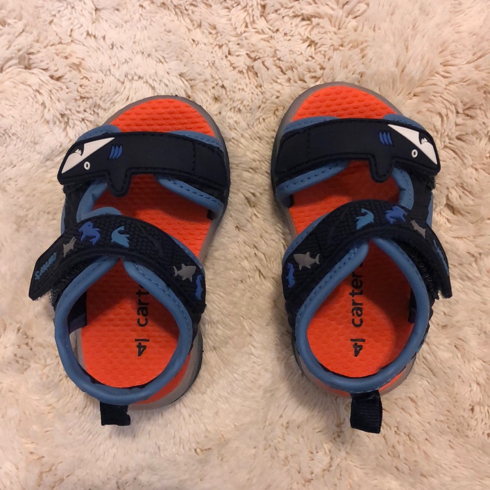 Carter’s Light Up Sandals, Sz 4 Worn once!